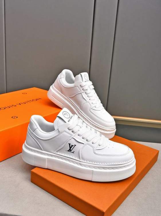 Picture of Louis Vuitton Shoes _SKULVsz38-44mnf070515431